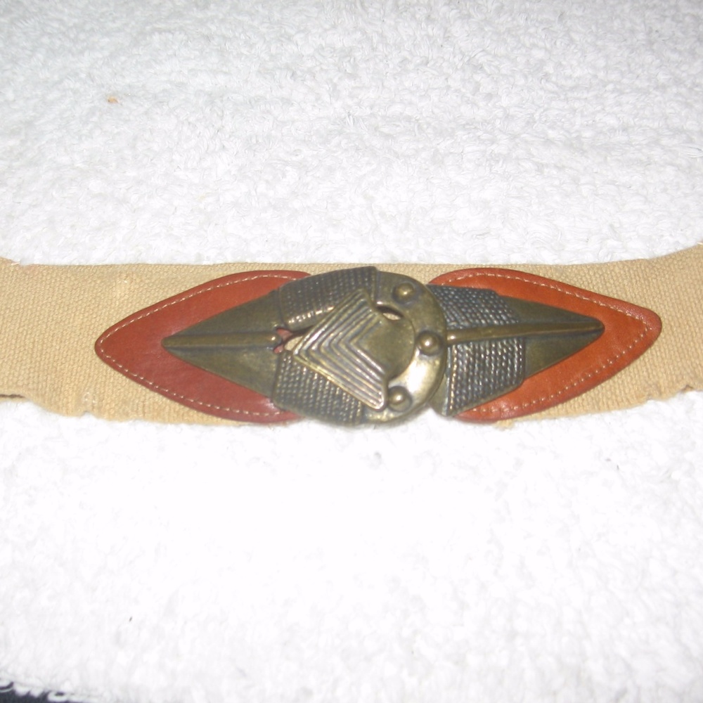 Tan/Leather Stretch Belt with Arrow Head Buckle